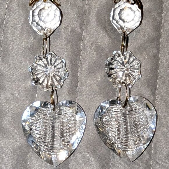 $1 with Bundle ~ Set of 2 Acrylic Crystal-Style Heart Hanging Ornaments 5506 - Picture 3 of 3
